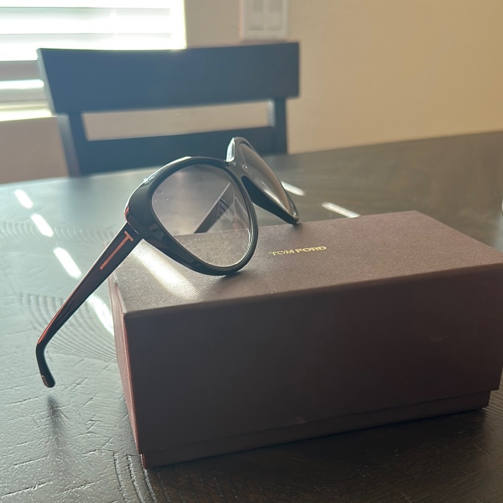 Tom Ford Black Sunglasses 
TF230 Malin